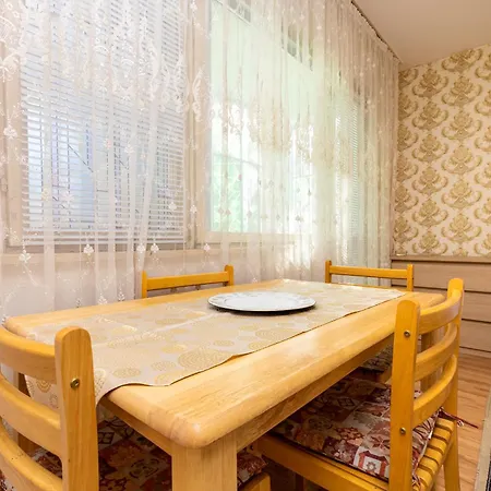 1-bedroom Flat With Balcony In By Flat Mаnager Apartman Plovdiv