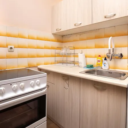 1-bedroom Flat With Balcony In By Flat Mаnager Apartman *