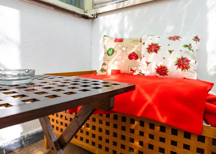 1-bedroom Flat With Balcony In By Flat Mаnager شقة بلوفديف